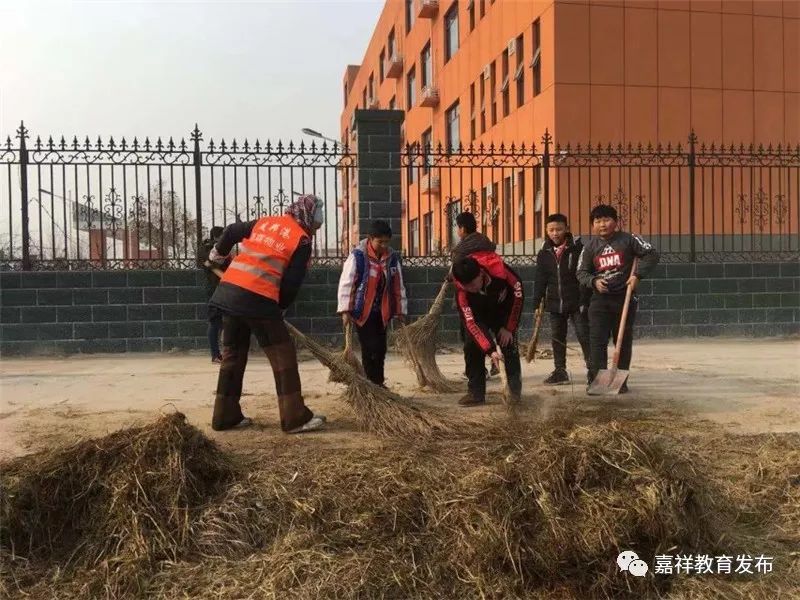 橡皮泥手工餐具_橡皮泥手工做饭_营养餐橡皮泥手工制作