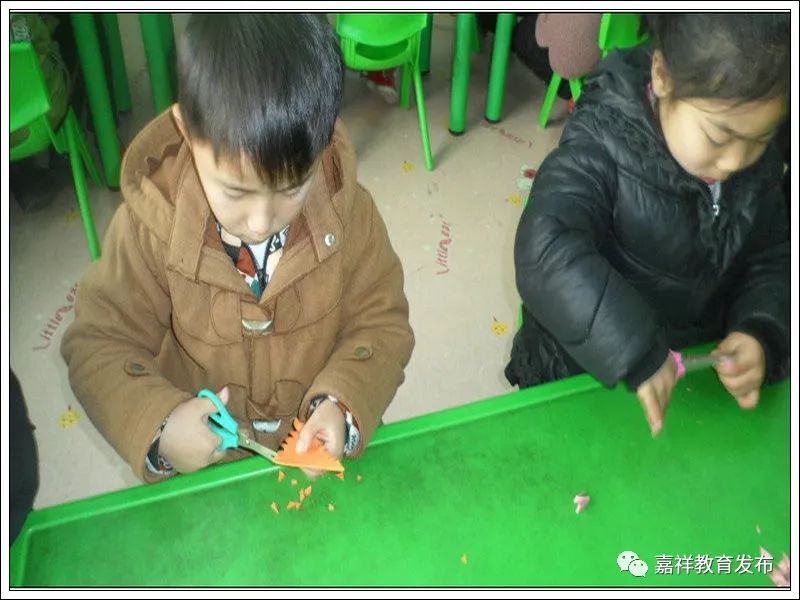 营养餐橡皮泥手工制作_橡皮泥手工餐具_橡皮泥手工做饭